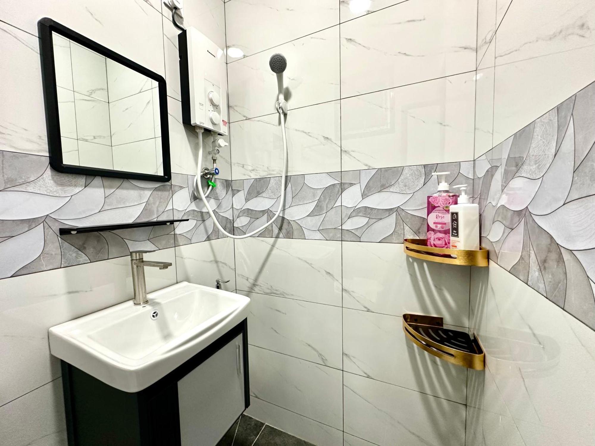 Homestay Century Sapphire - Near Ksl & Plaza