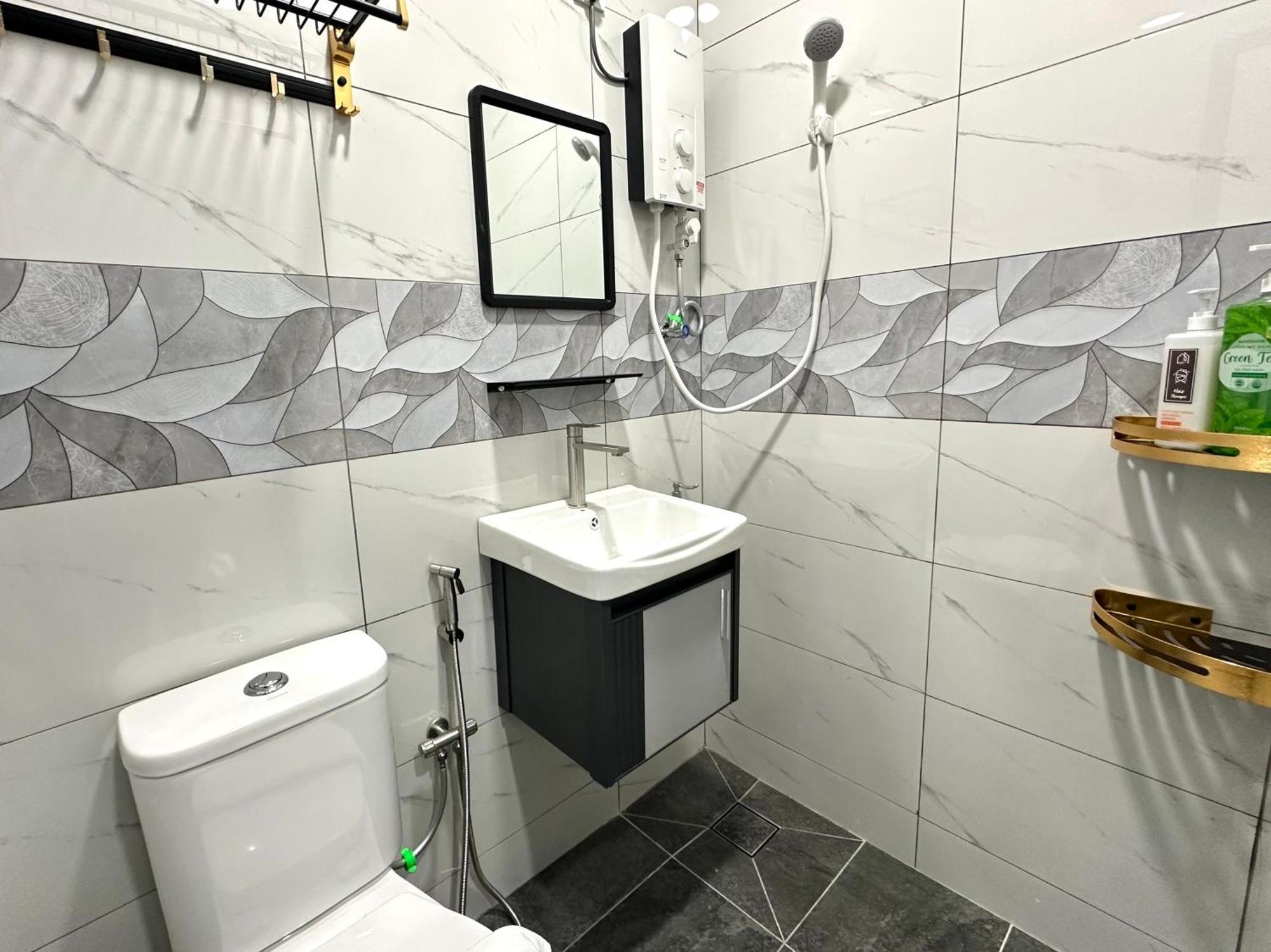 Century Sapphire - Near Ksl & Plaza Homestay *